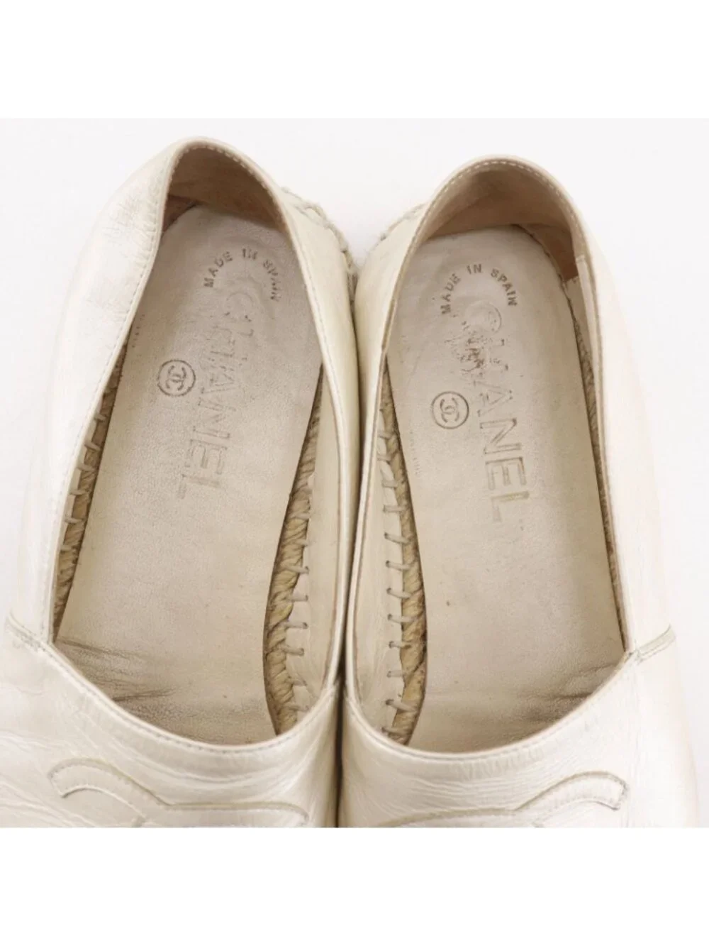 Chanel Espadrilles CC Logo B Lambskin White Slip Ons Slipper